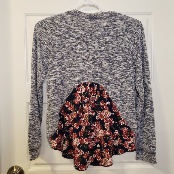 Jenna & Jessie Girl's Grey Blue Shirt Burgundy Pink Embroidery Roses-Size L (14) - Picture 3 of 10